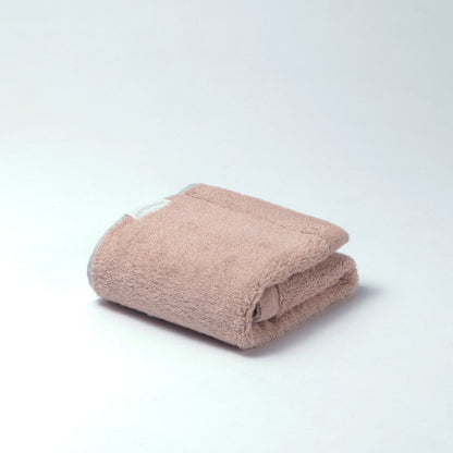 MAMORUNE for Beauty　ハンドタオル　(34cm×34cm)