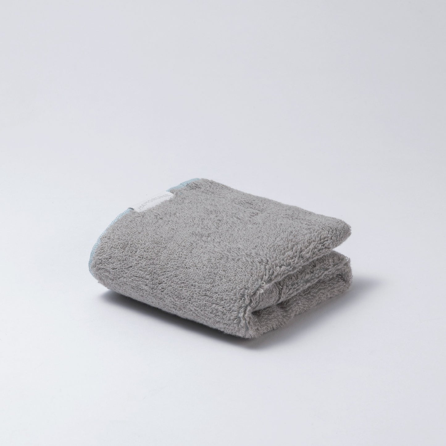 MAMORUNE for Beauty　ハンドタオル　(34cm×34cm)